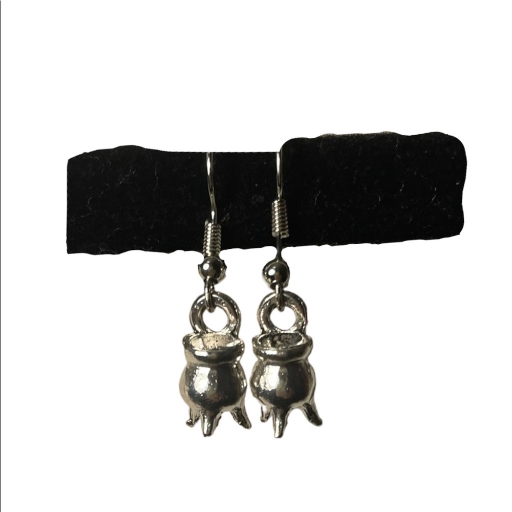 Halloween earrings! 🎃